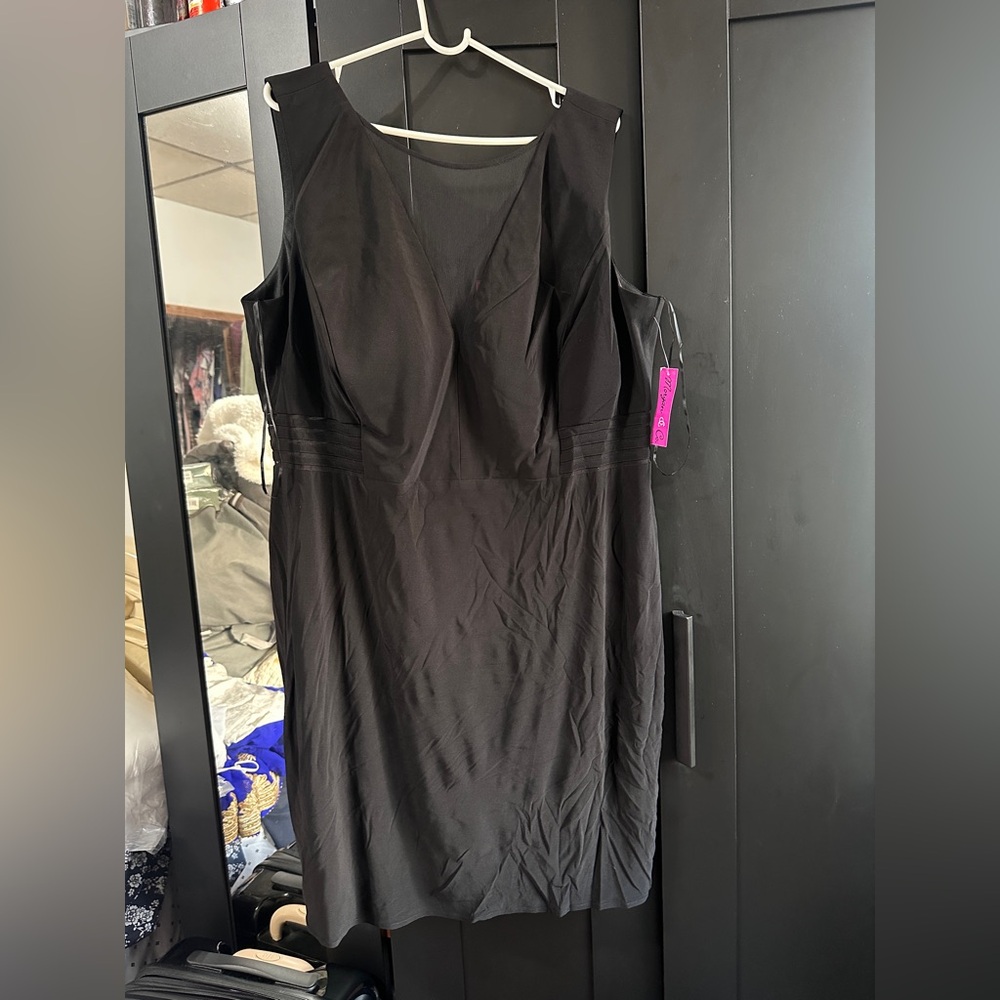 Elegant Black Sleeveless Dress